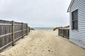 Apartamento Classic Centerville Condo About 300 Ft From The Beach!