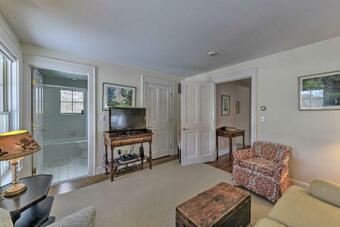 Waterfront Ipswich Escape 2 Miles To Crane Beach!