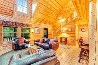 Kingfisher Cove Cabin 16