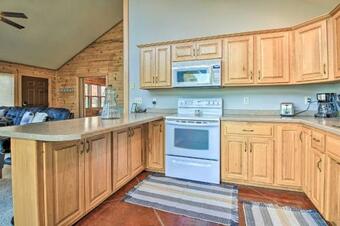 Waterfront Cabin In Detroit Lakes With Deck And Yard