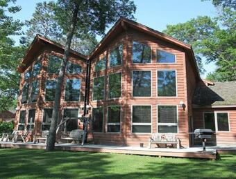 Beautiful Vacation Apartments On Serene Gull Lake