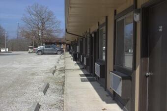 Hotel Hidden Lake Resort