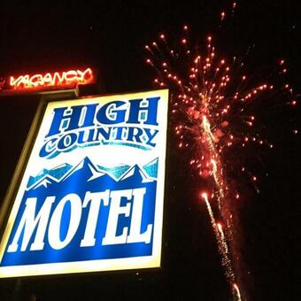 Hotel High Country Motel And Cabins