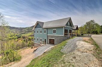 Modern Candler Gem With View, Great For Couples