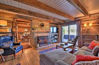 Rustic Courage Cabin With Mountain And River View