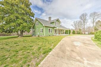 Elegant And Spacious Home, 18 Mi To Lake Norman