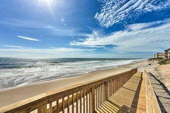 Apartamento Airy Oceanfront Condo With Beach Views And Pool Access!