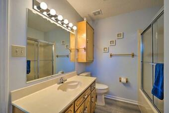 Pet-friendly Home - A Block To Oak Island Beach!