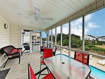 New Listing! Coastal Home With Pool, Walk To Beach Home