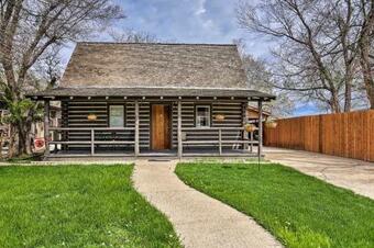 Maltese Ranch Cabin Near Medora Attractions