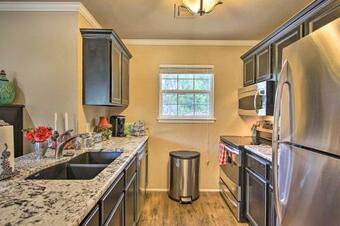 Updated Grand Lake Cottage With Patio And Pool Access!