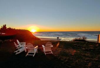 Ccc Classic Coast Cottage