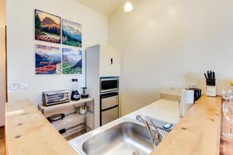 Oregon House Unit # 5b The Duplex