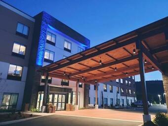 Holiday Inn Express & Suites - The Dalles, An Ihg Hotel