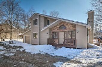 4-season Home With Patio In Towamensing Trails!