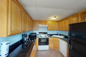 Long Island Village Unit 081