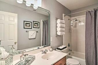 Home With Patio, Mins To Seaworld And Lackland Afb!