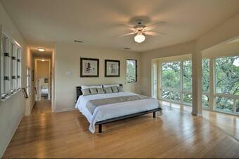 Spacious Lake Travis Home With Waterfront Access