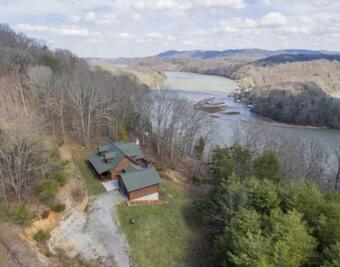 Lodge In The Clouds Cabin