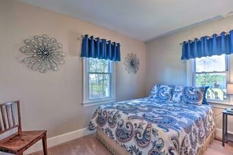 Cozy Colonial Beach House, 2 Blocks To Beach!