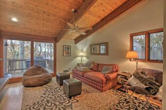 Spacious Wintergreen Home - Half Mile To Slopes!