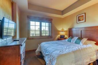 Trailhead Lodge #201