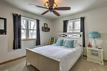 Shawano Lake Getaway - Walk To Boat Launch!