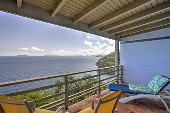 Villa St Thomas Cliffside Chalet With Pool And Hot Tub!