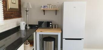 Hostal The Denn, Hilton (entire Unit)