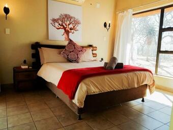 Villa Zingela Nature Reserve - Leadwood Lodge