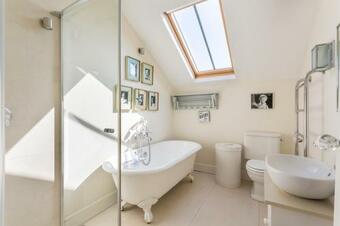 Llanvihangel Crucorney Villa Sleeps 11 Wifi