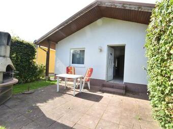 Charming Bungalow With Fenced Garden In Bastorf