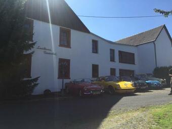 Hostal Landhaus Tannenhof