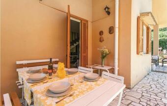 Four-bedroom Holiday Home In Ronciglione Vt