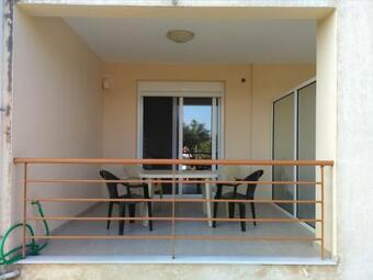 Chora Nestor Apartment