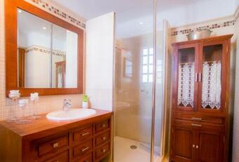 Villa Casa Seara Piscina, Wifi Y 400 Metro De La Playa,