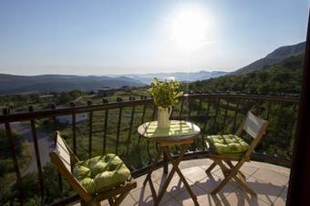 Bonavia Seaview Holiday Home