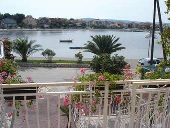 Apartments Roko Kolinda