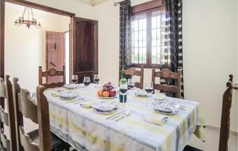 Three-bedroom Holiday Home In Casariche