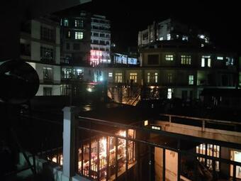 The 1998 Homestay