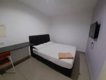Hotel Zamburger Kota Damansara