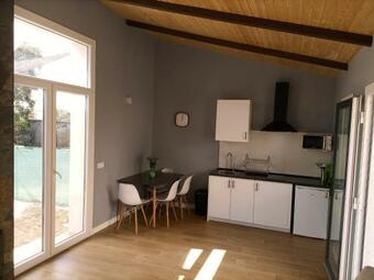 Agradable Bungalow Con Jardin Y Chimenea