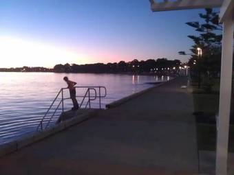 Aparthotel Proximity Waterfront Apartments