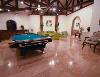 Villa The Lindela Mansion