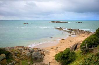 All Seasons Port Elliot Holiday House