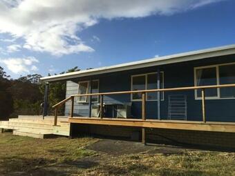 The Woolshed And Farmhouse Blue, Bruny Island