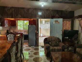 Casita Familiar En Acambaro