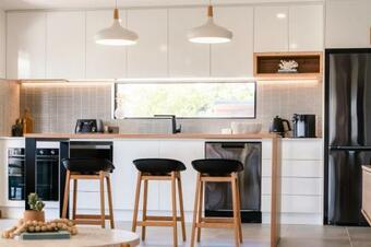 Beach Walk On Alfred