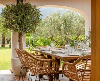 Superb Villa Stunning Gardens Pool And Jacuzzi By Villa Enri