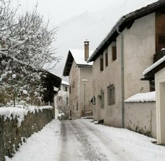 Apartamento Ferienwohnung Im Zauberhafte Andeer Mit 10% Rabatt Ins Mineralbad